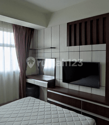 Sherwood Apartemen  Richmond 2+1BR Furnished Terawat Lt.12 2