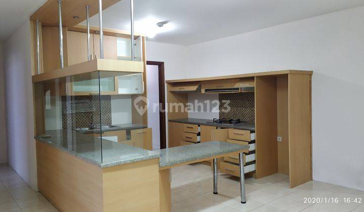 Apartemen Cantik View Keren 3BR 128m² 2