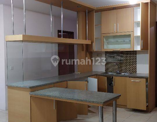 Apartemen Cantik View Keren 3BR 128m² 1