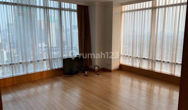 Apartemen Kempinski 2+1BR 2