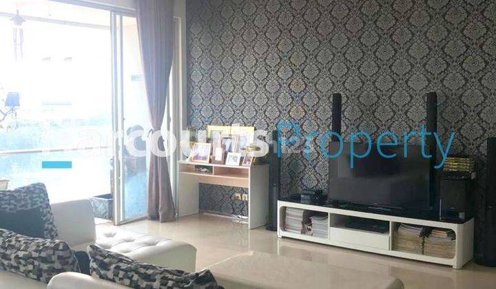 Di  Unit Apartemen Bergaya Modern Area Kemang 1