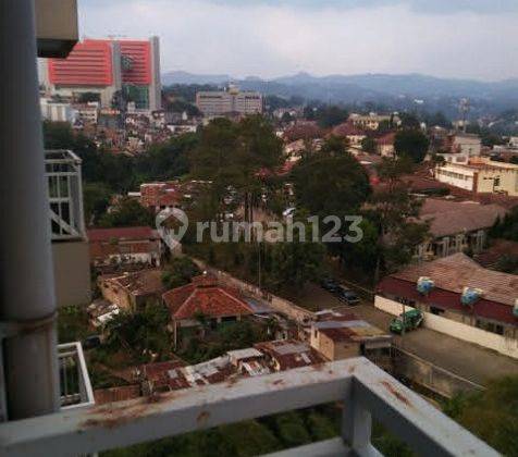 Unit 2BR, hoek 2 view, furnished, terawat, view hutan kota  2