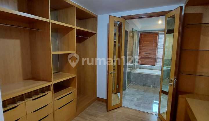 Pakubuwono Residence (Ironwood Tower) 2