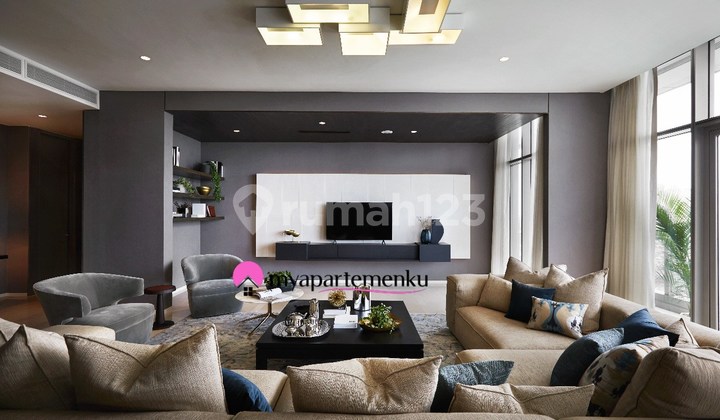 4-Bedroom Furnished Apartment at Verde Two, Kuningan, South Jakarta 2