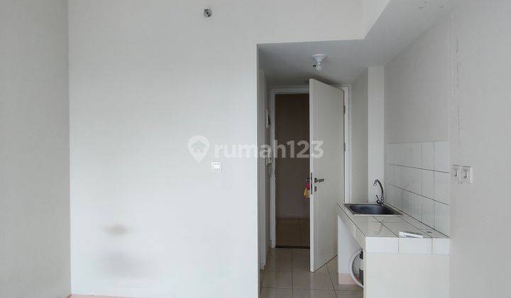 Disewakan Apartment Studio unfurnish di Summarecon  Bekasi siap huni
Studio 1