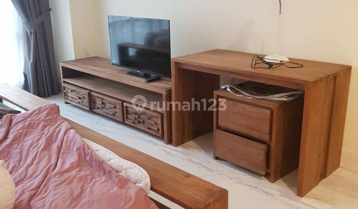 Apartemen Botanica 3BR 2