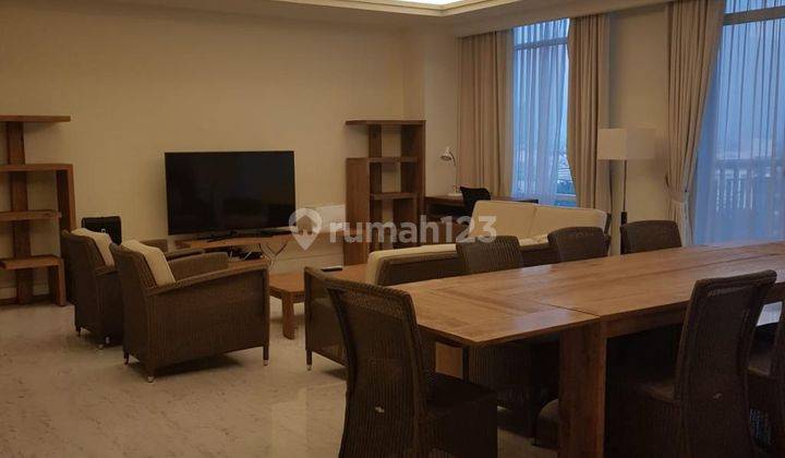 Apartemen Botanica 3BR 1