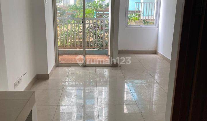 Dijual apartemen the nest karang tengah  2