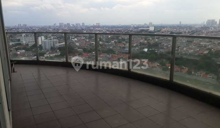 Kemang village residence Tower Ritz 4BR with huge balcony