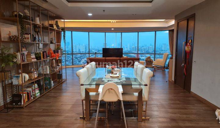 Presidential Suite lt 21 view city FF bagus skl 1