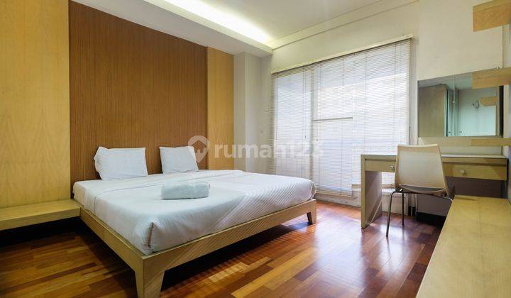 Studio 3br Furnished Apartemen Poins Square 1