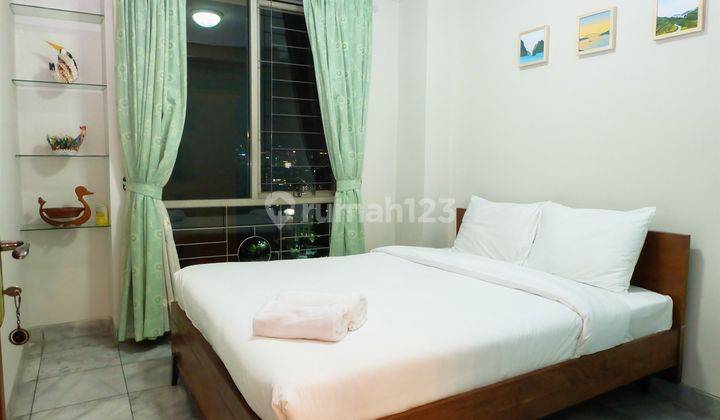 2br 3br Furnished Apartemen Mitra Oasis Senen By Travelio 1