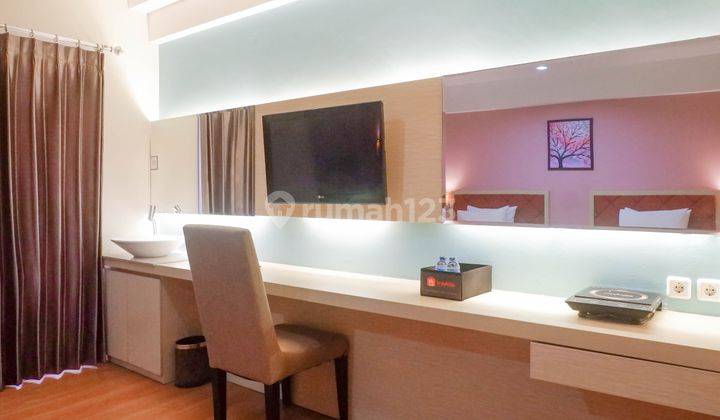 Studio 1br 2br Furnished Apartemen Gunawangsa Manyar By Travelio 2