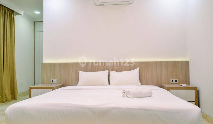 2br 3br Furnished Apartemen Kondominium Golf Karawaci By Travelio 1