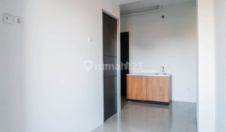 Studio 1br 2br Furnished And Unfurnished Apartemen Menara Rungkutby Travelio 2