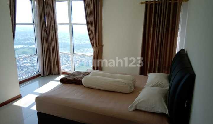 Condominium Green Bay Pluit 82m2, 2kt, Furnish 