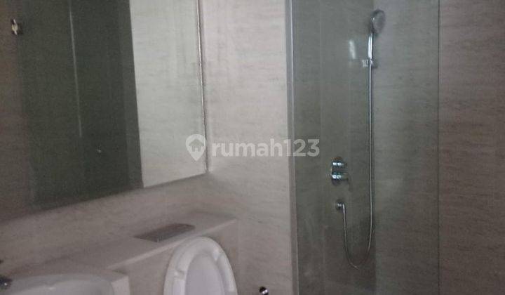 Apartemen taman anggrek residences 3 kamar tidur semi furnished unit baru siap huni di jakarta barat 2