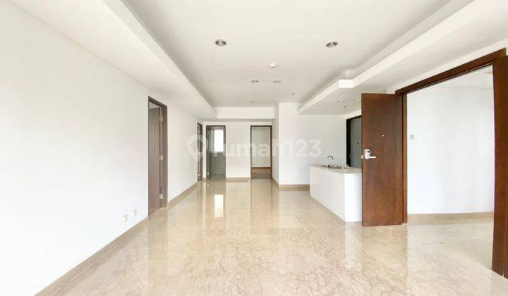 Apartemen royale springhill 3 kamar private lift 196 meter termurah 2