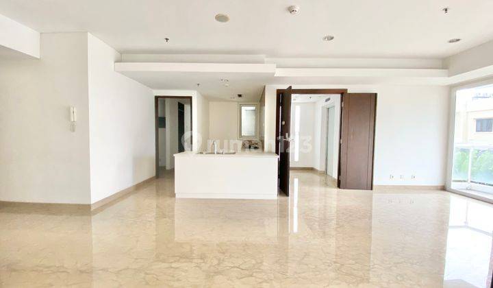 Apartemen royale springhill 3 kamar private lift 196 meter termurah 1