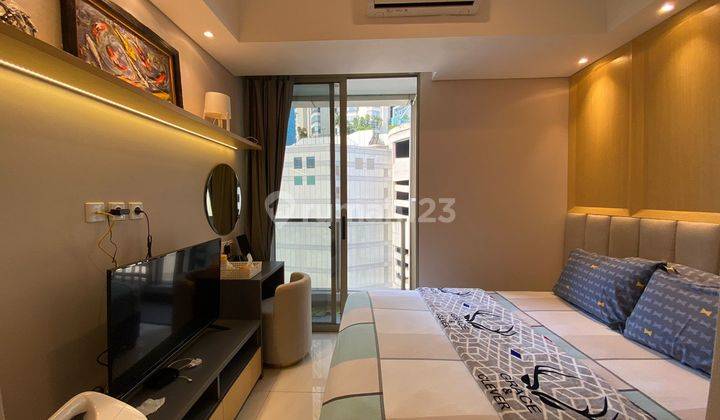 Studio full furnish Taman Anggrek Residences Tanjung Duren Timur Jakarta Barat 1