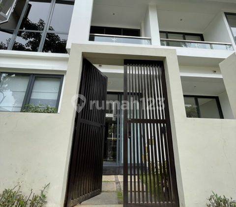 Apartemen Disewakan Rosebay Tower F Graha Family - Surabaya Barat 1