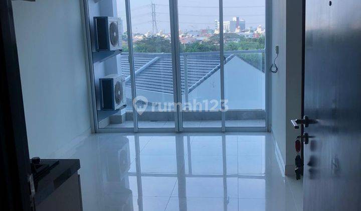 Hunian 2 Br SF Lt Tinggi Puri Mansion.Apartemen 1