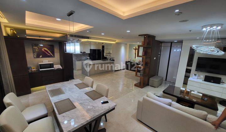 Apartemen Hegarmanah Lux Dan Full Furnish Gabungan 2 Unit Onyx Emerald Lokasi Strategis  1