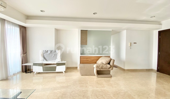 Apartemen Royale Springhill 2 kamar 165 meter furnish murah