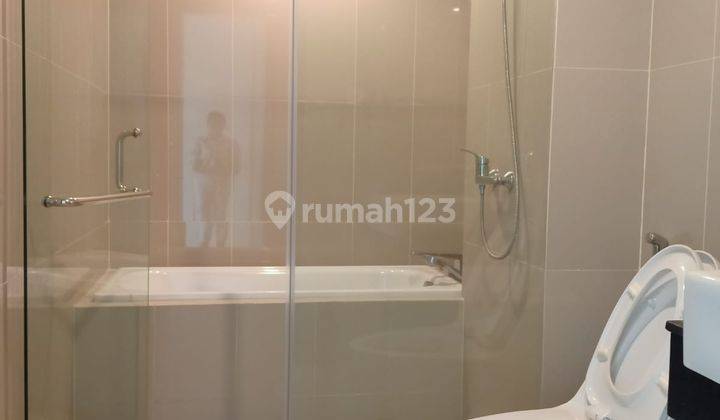 Disewakan Apartemen St Moritz 3br, Full Furnished Puri Indah 2