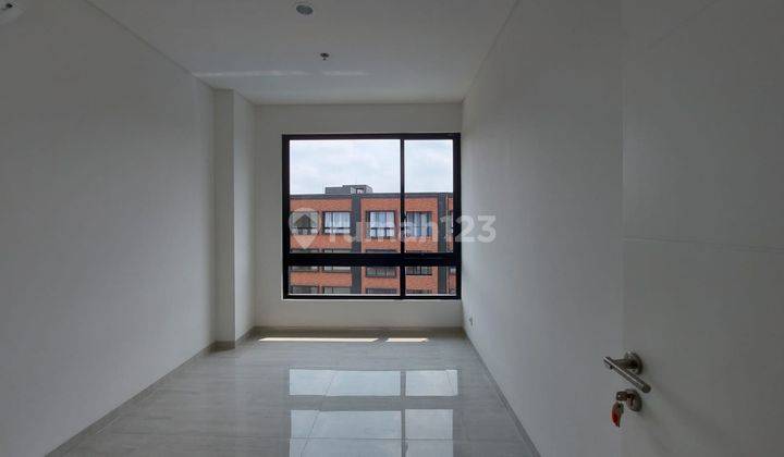 Apartemen Baru lantai 6 View Pool dekat BINUS The Lloyd 2