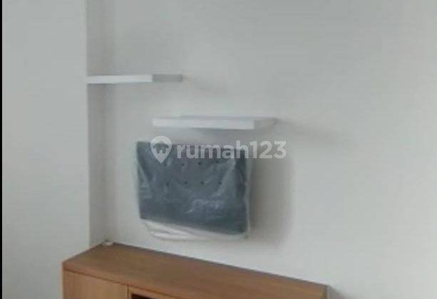 Dijual Segera Apartemen Woodland Fully Furnished Tipe Studio Tower Trembesi di Kalibata, Jakarta Selatan 2