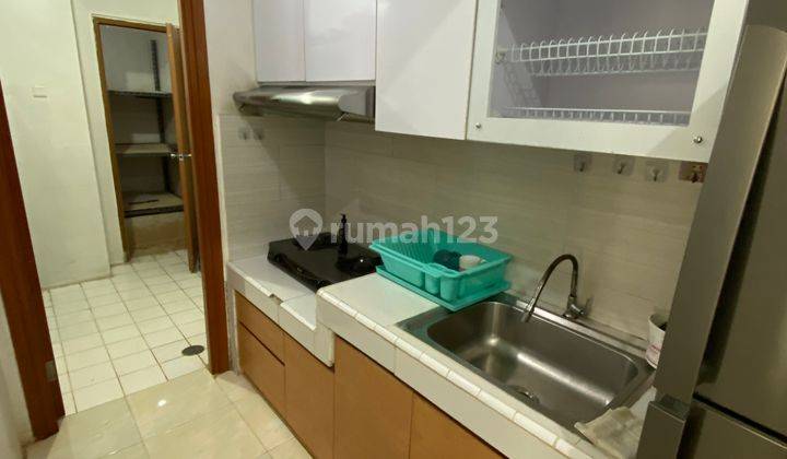 Apartemen grand palace kemayoran rapih siap huni, lantai 1 view kolam 2