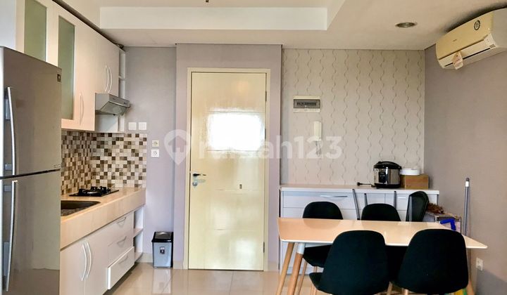 Trivium Apartment 3Br Renovated into 2Br Nice and Comfortable with Lake View.