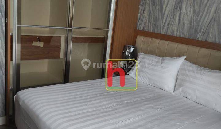 Apartemen Gold Coast 2 BR, lantai atas full furnished.  2