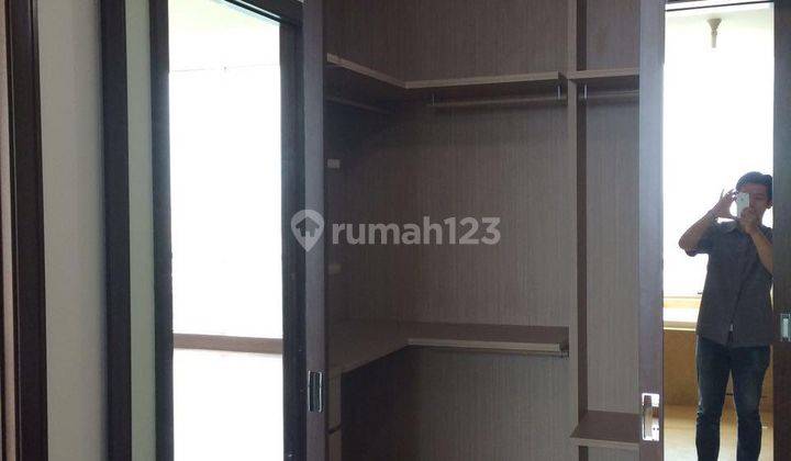 For Rent 3 Bedroom Pakubuwono Signature Apartment 2