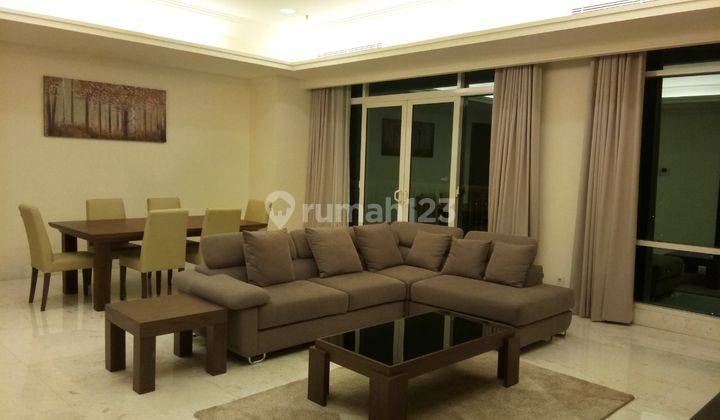  Apartemen Botanica 3 Kamar Tidur Furnished Bagus 1