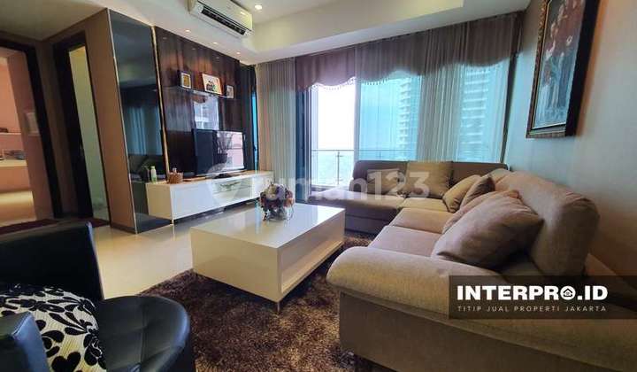FULL FURNISH MEWAH APT. ST. MORITZ Dijual 3+1 BR LIKE NEW BANGET