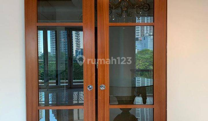 Apartment Pakubuwono Residence Jaksel 3+1BR SHGB Semi Furnish (Hel) 2