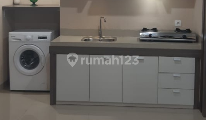 For Rent: U Residence2 Apartment, Lippo Karawaci, 2 Bedrooms, Fully Furnished, Washing Machine, Connected to Lippo Supermall, Walking Distance to Pelita Harapan University, Access to Karawaci-Jakarta Bus Transit, Nearby Facilities include Siloam Hospital 5 Minutes Away, Toll Road Access to Jakarta 2 Minutes. 2