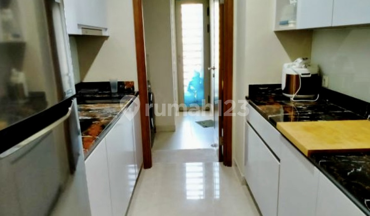 Turun Harga Jual Murah! Apartemen Taman Anggrek Residence - 3Br+1 (135 m²) Furnished, Tower A, High Floor, City View, 4,7M, Taman Anggrek, Jakarta Barat Turun Harga Jual Murah! Apartemen Taman Anggrek Residence - 3Br+1 (135 m²) Furnished, Tower A, High Floor, City View, 4,7M, Taman Anggrek, Jakarta Barat