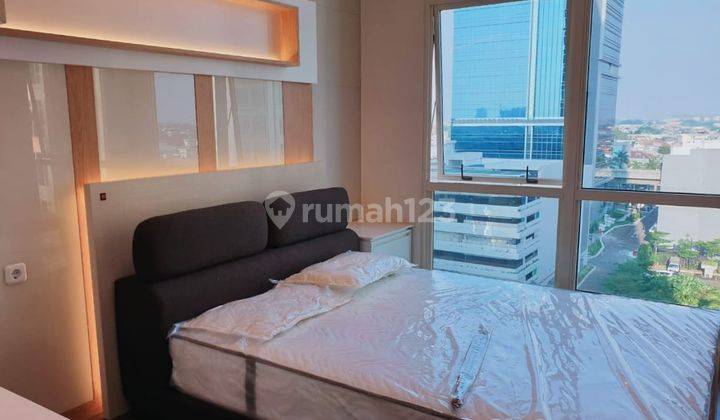 3 Kamar Tidur + 1 Kamar Art, Lantai 5, Luas 168 M², The Kensington, Apartemen di Kelapa Gading 1