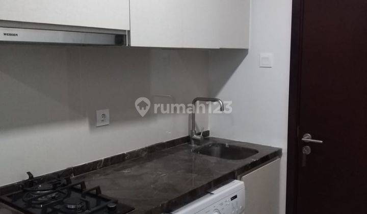 Apartement Puri Mansion Tower Crystal Lt 25, Studio, Semi Furnished 2