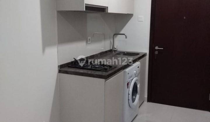 Apartement Puri Mansion Tower Crystal Lt 25, Studio, Semi Furnished 2