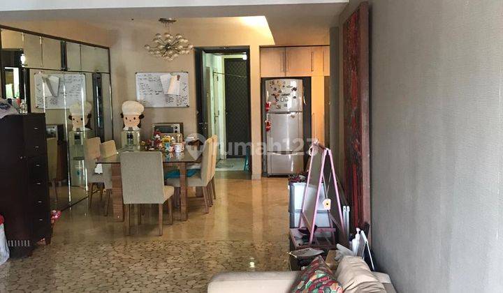 Dijual apartemen Park Royale 3BR 1