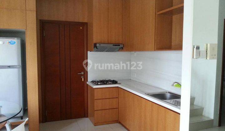 Townhouse The Riviera Mansion 4 Kamar Waterplace Pakuwon Surabaya 2