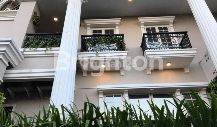 Apartment Semi Furnished Grande Waterplace Residence Surabaya 1