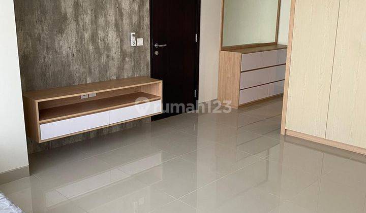 Apartment Orange County 2 BR Semi Furnished Siap Huni 1