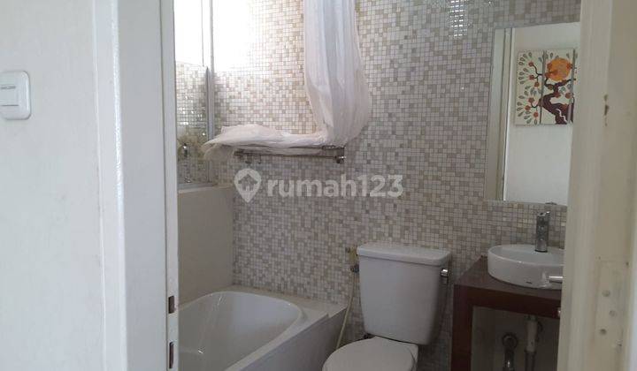 Disewakan Apartment Crown Court 2 BR Furnished Siap Huni 2