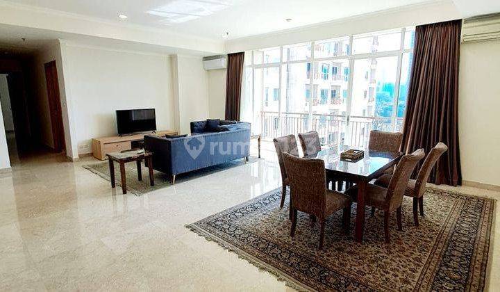 For Rent. Large Unit In Senayan Residence Apartment With Golf View 4 Bedrooms 1