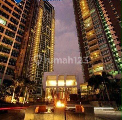 Nice modern unit in Kemang Village Cozmo tower. Must see. 1